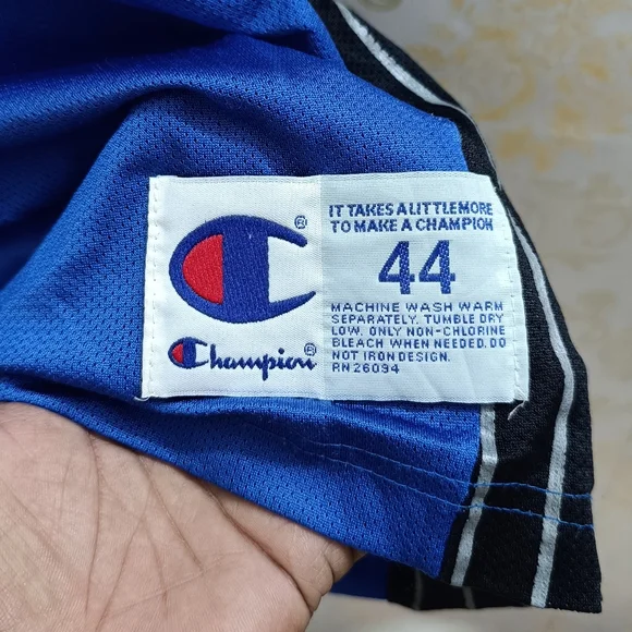 Champion - Picture 7 of 9